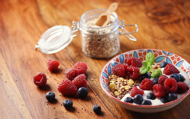 Healthy breakfast of berries and oats